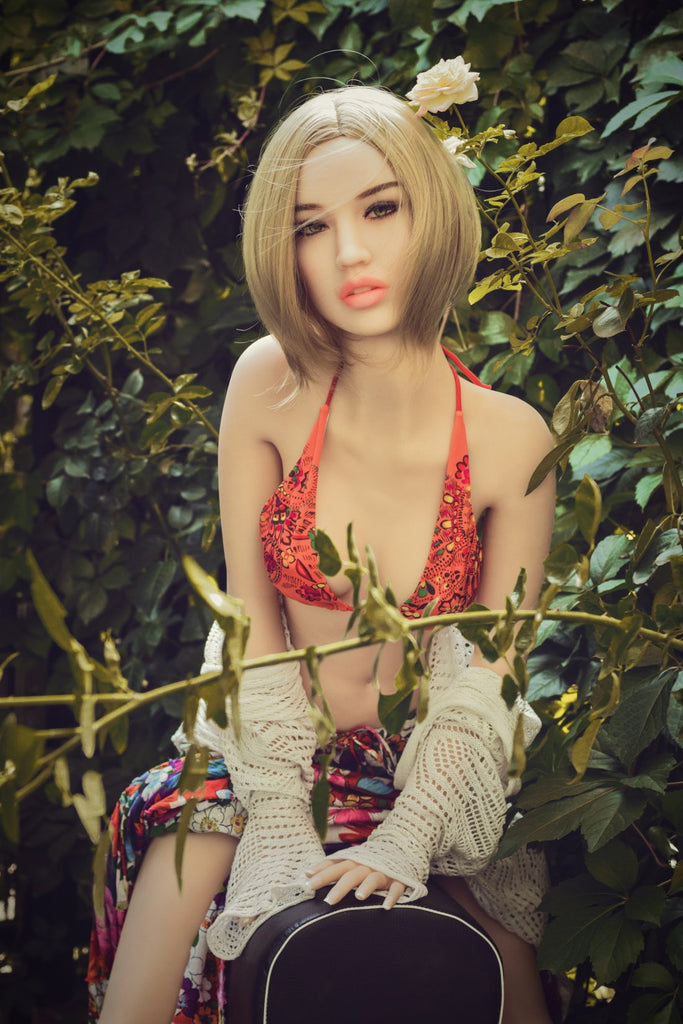 WM 157cm B cup Sophie